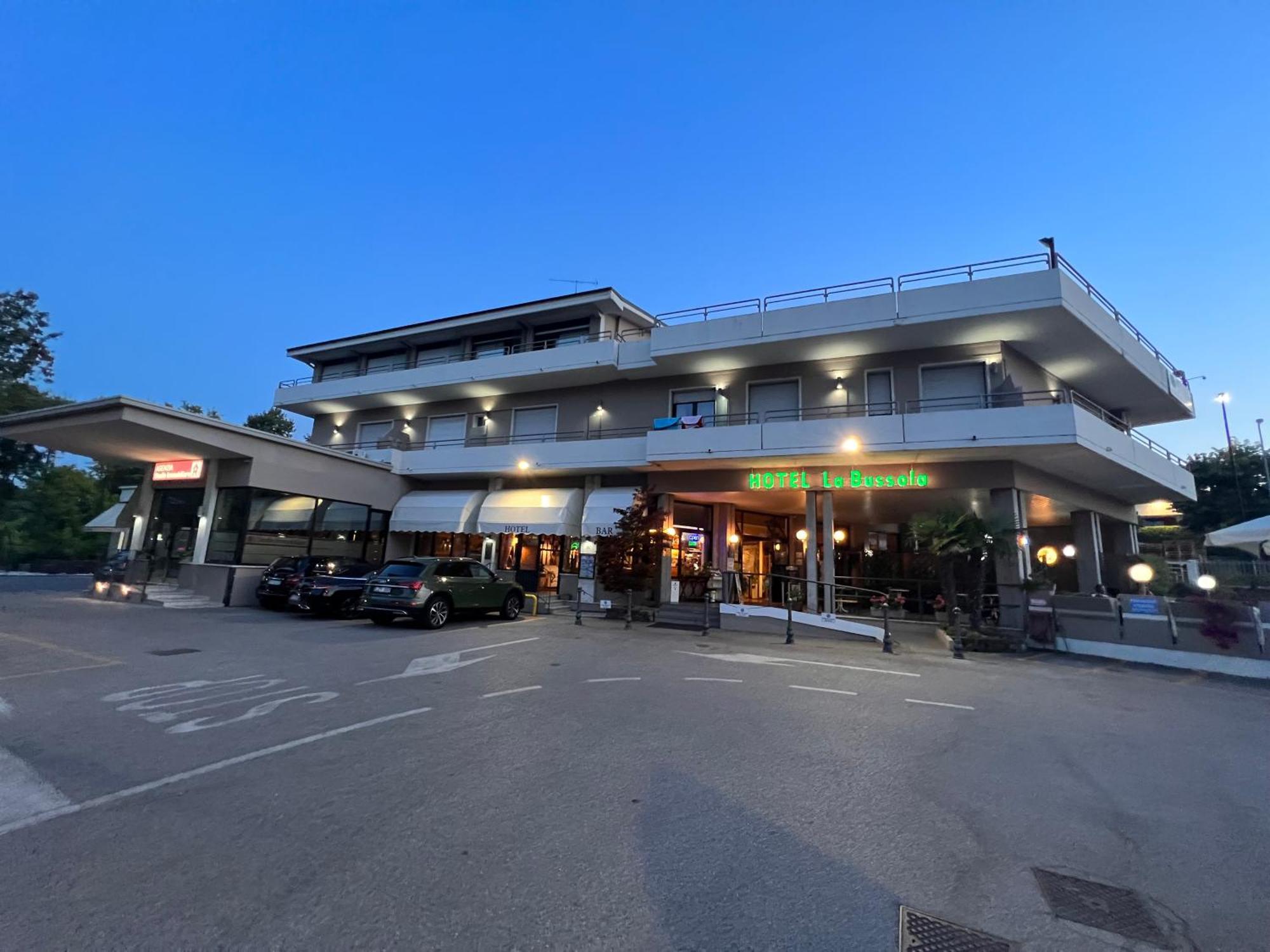 Hotel La Bussola Padenghe sul Garda Exterior foto