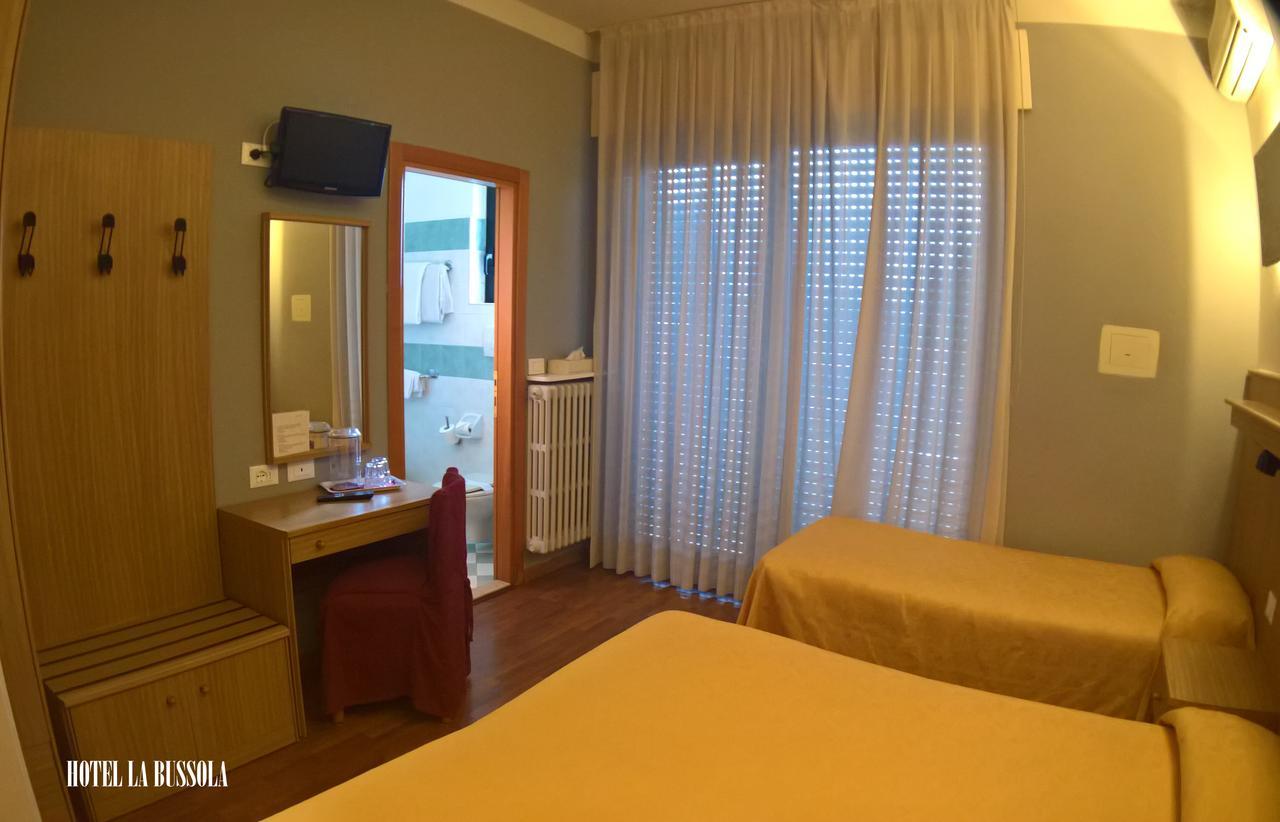 Hotel La Bussola Padenghe sul Garda Exterior foto