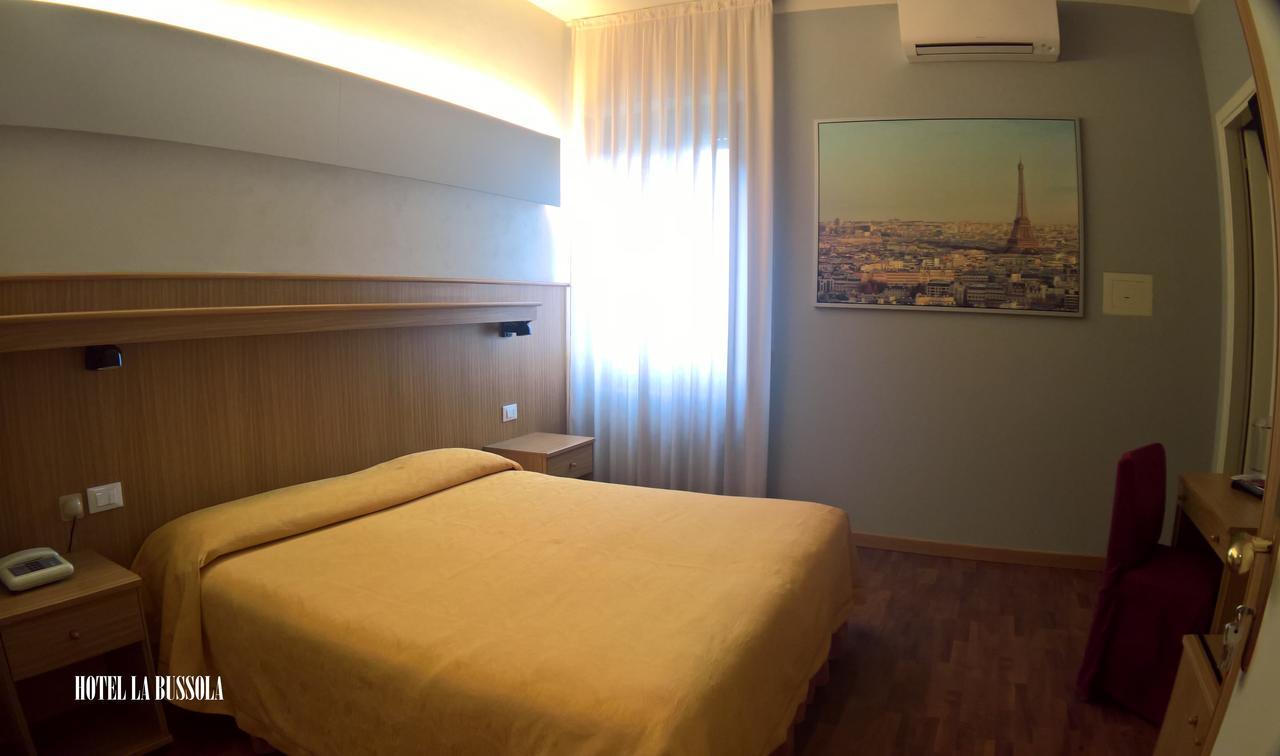 Hotel La Bussola Padenghe sul Garda Exterior foto