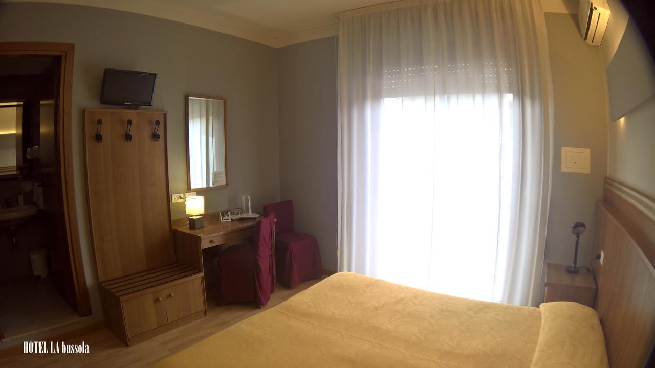 Hotel La Bussola Padenghe sul Garda Exterior foto