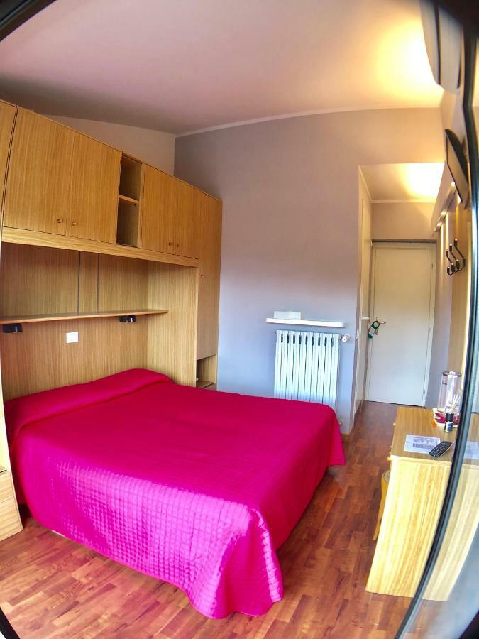Hotel La Bussola Padenghe sul Garda Exterior foto